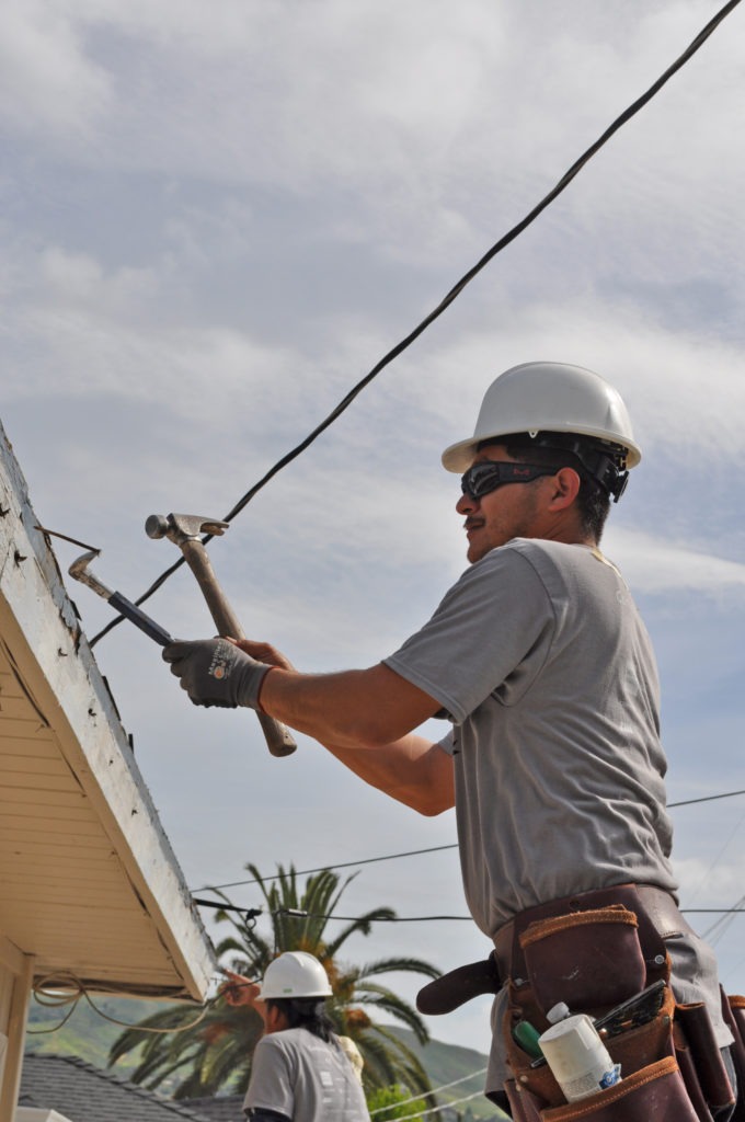 Why Hire A Roofer And How To Know They Are Trustworthy