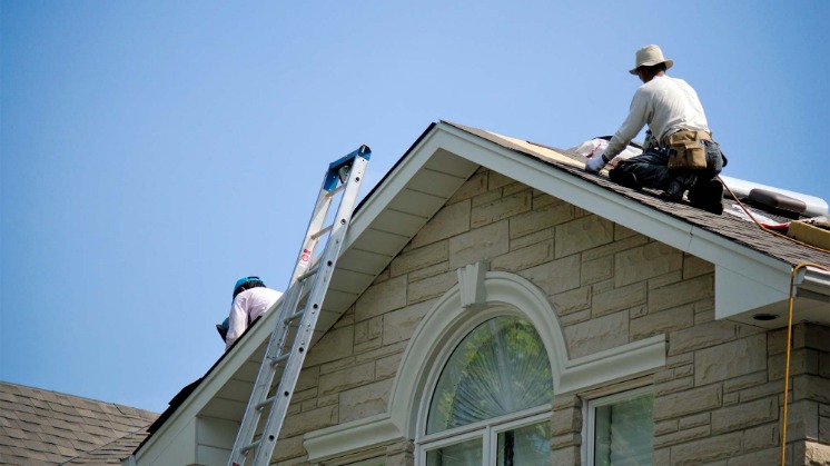 Why You Should Hire Siding Contractors for Your Home Renovation